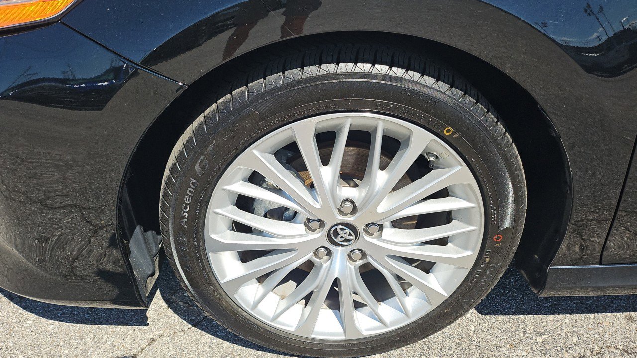 Used 2018 Toyota Camry XLE w/ Driver Assist Package FWD image 9