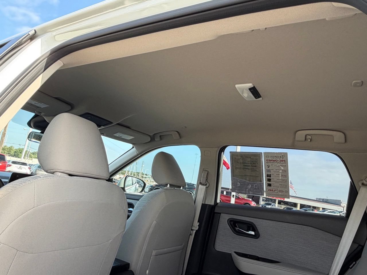 Certified 2023 Nissan Rogue SV FWD image 35