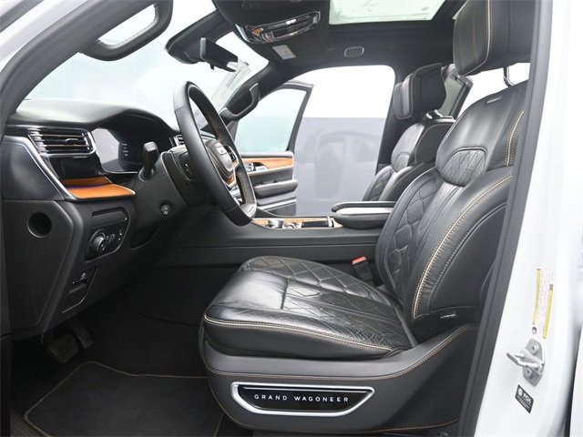 Used 2024 Jeep Grand Wagoneer L Series III image 10