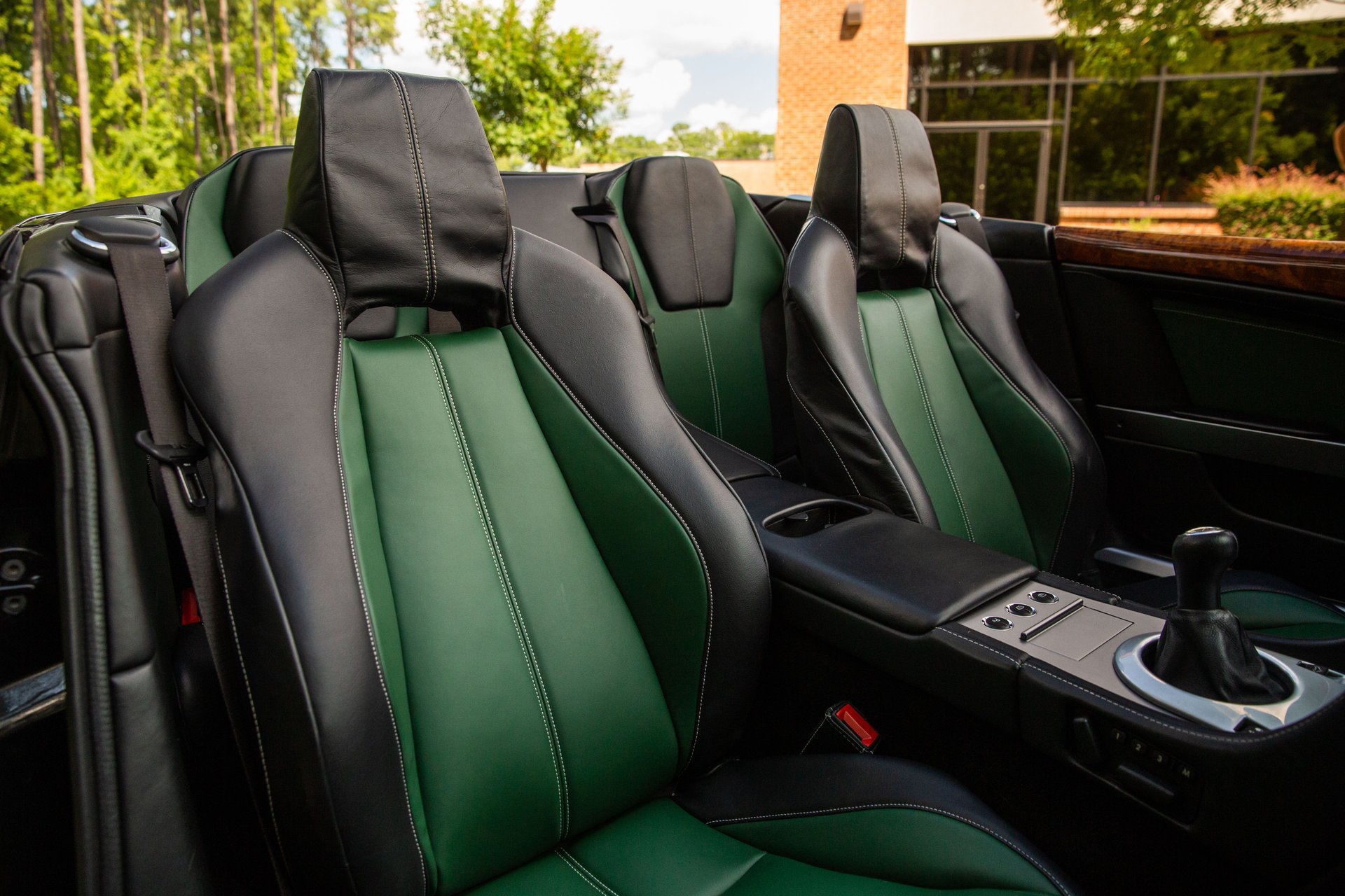 Used 2007 Aston Martin DB9 Volante RWD image 37