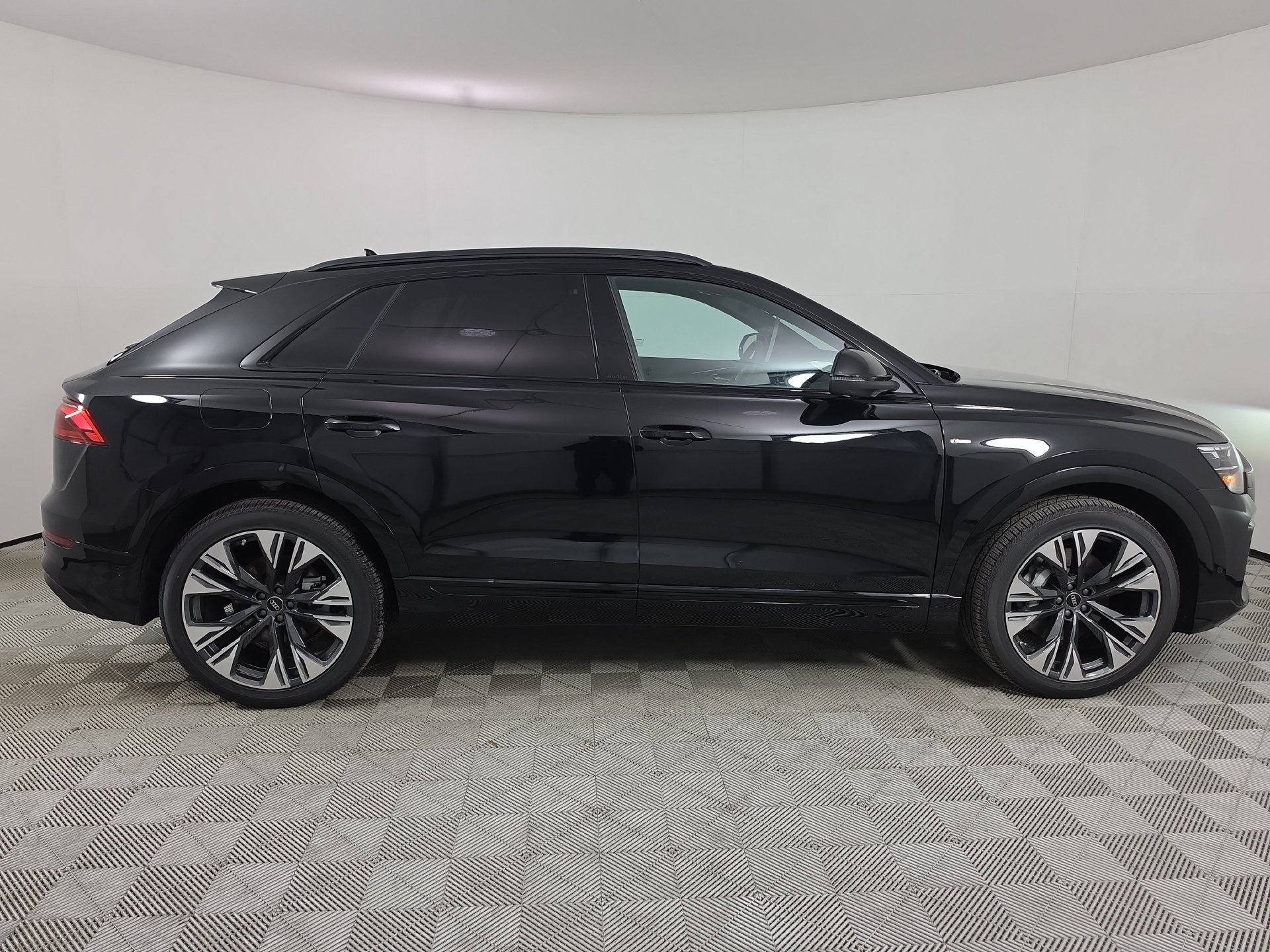 New 2026 Audi Q8 Premium Plus AWD/4WD image 8