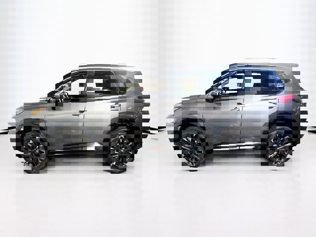 New 2026 Nissan Rogue Platinum image 8