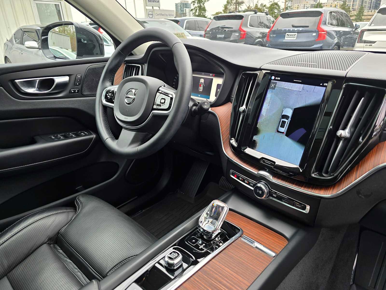 Certified 2023 Volvo XC60 B5 Ultimate w/ Climate Package image 13