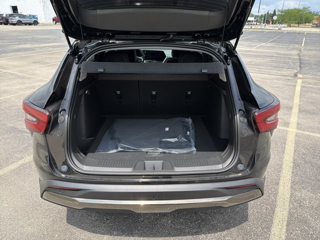 New 2026 Chevrolet Trax ACTIV w/ Driver Confidence Package FWD image 32