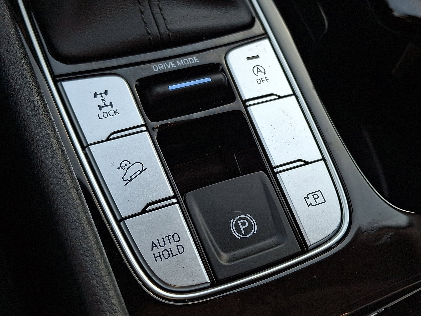 Certified 2025 Hyundai Tucson SE image 24