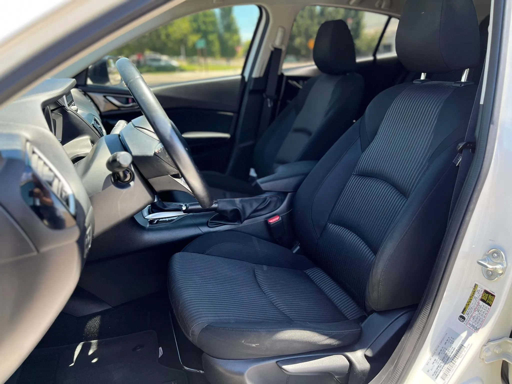Used 2014 MAZDA MAZDA3 i Touring FWD image 11