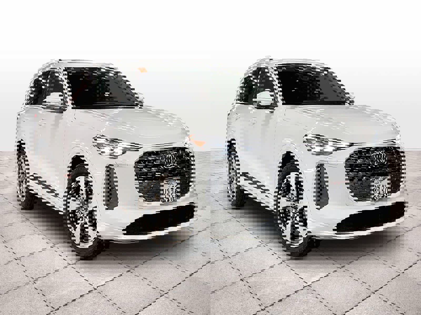 Certified 2025 Audi Q5 Prestige image 2