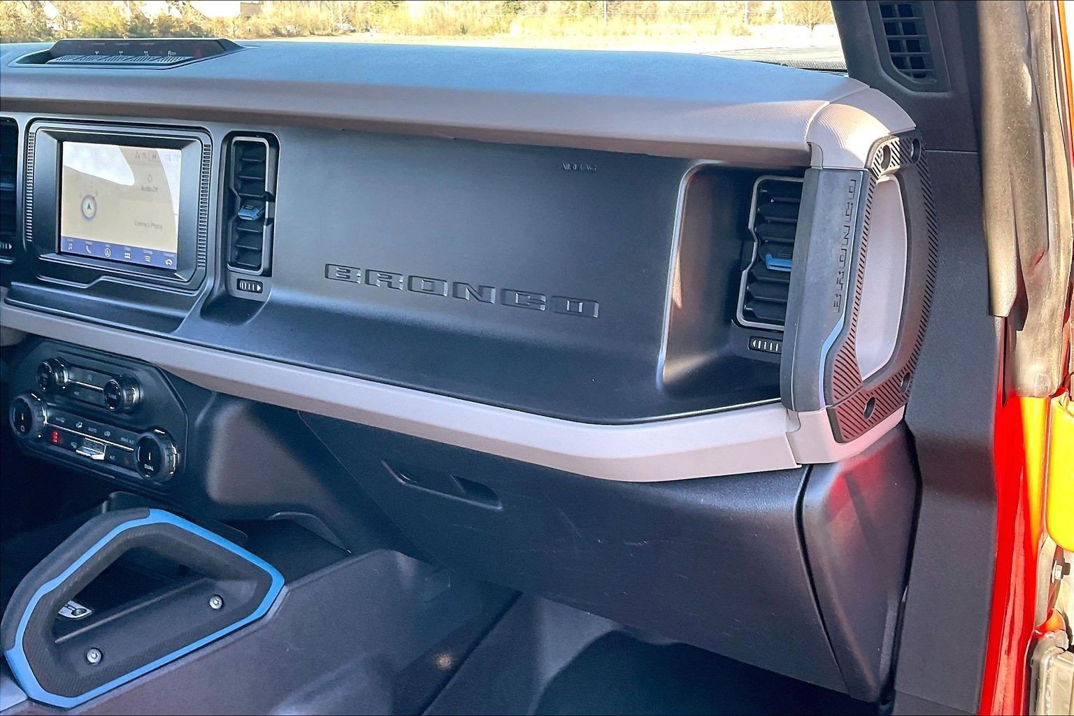 Used 2022 Ford Bronco Wildtrak image 15