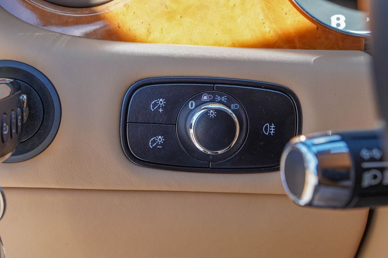 Used 2016 Bentley Continental GT image 33