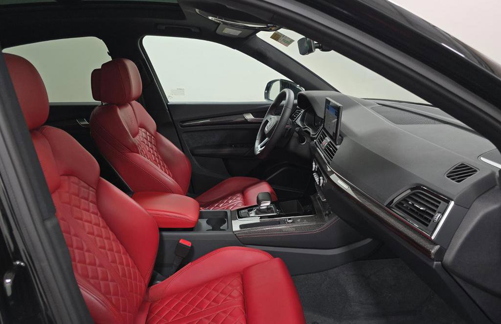Used 2023 Audi SQ5 Premium Plus w/ Premium Plus Package image 11