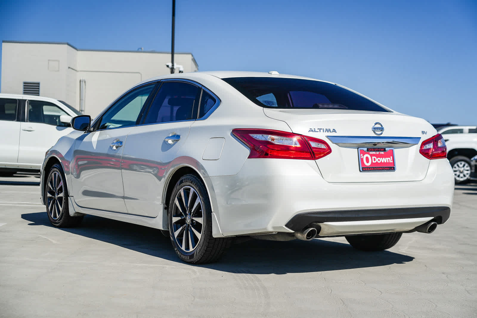 Used 2016 Nissan Altima 2.5 SV w/ Convenience Package FWD image 8