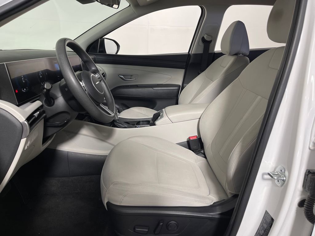 Certified 2025 Hyundai Tucson SEL FWD image 12
