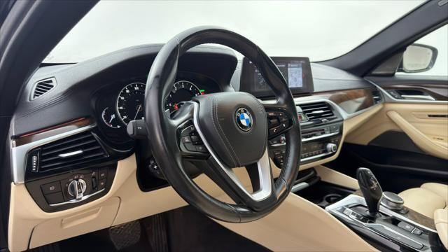 Used 2018 BMW 540i RWD image 24