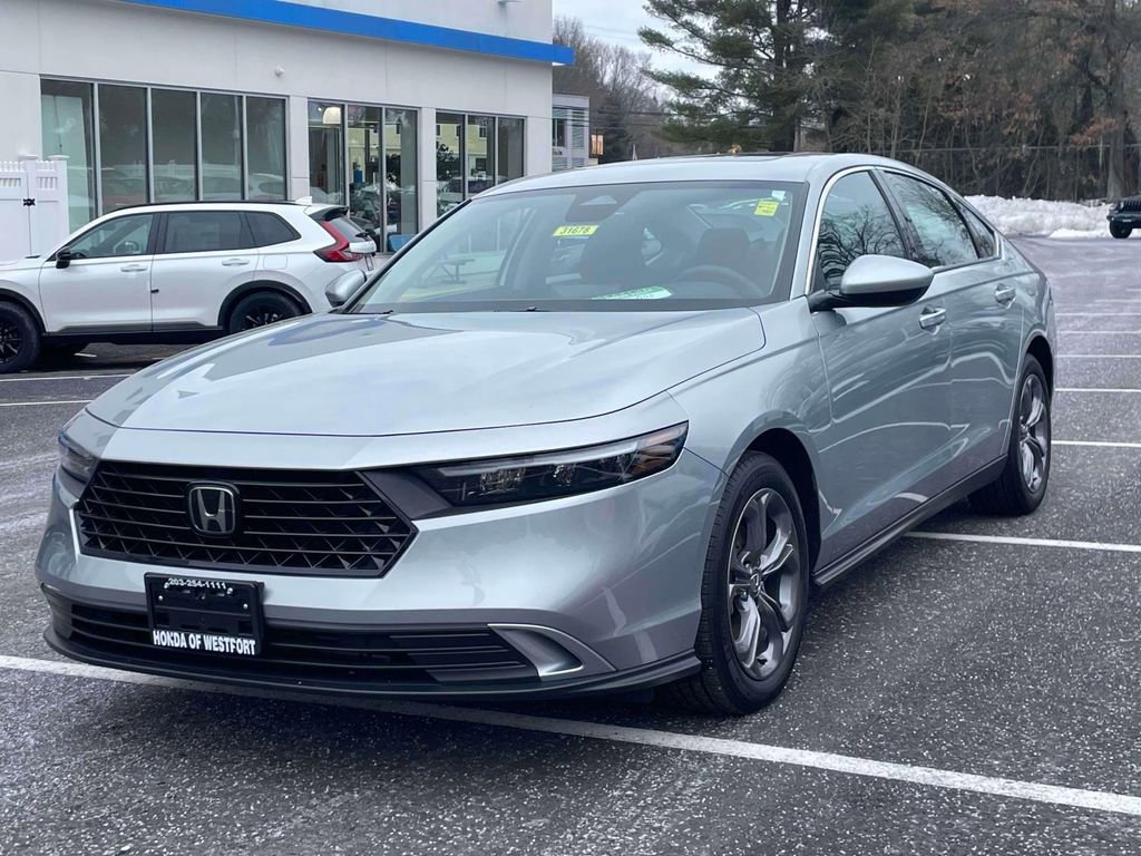 Certified 2024 Honda Accord EX image 3