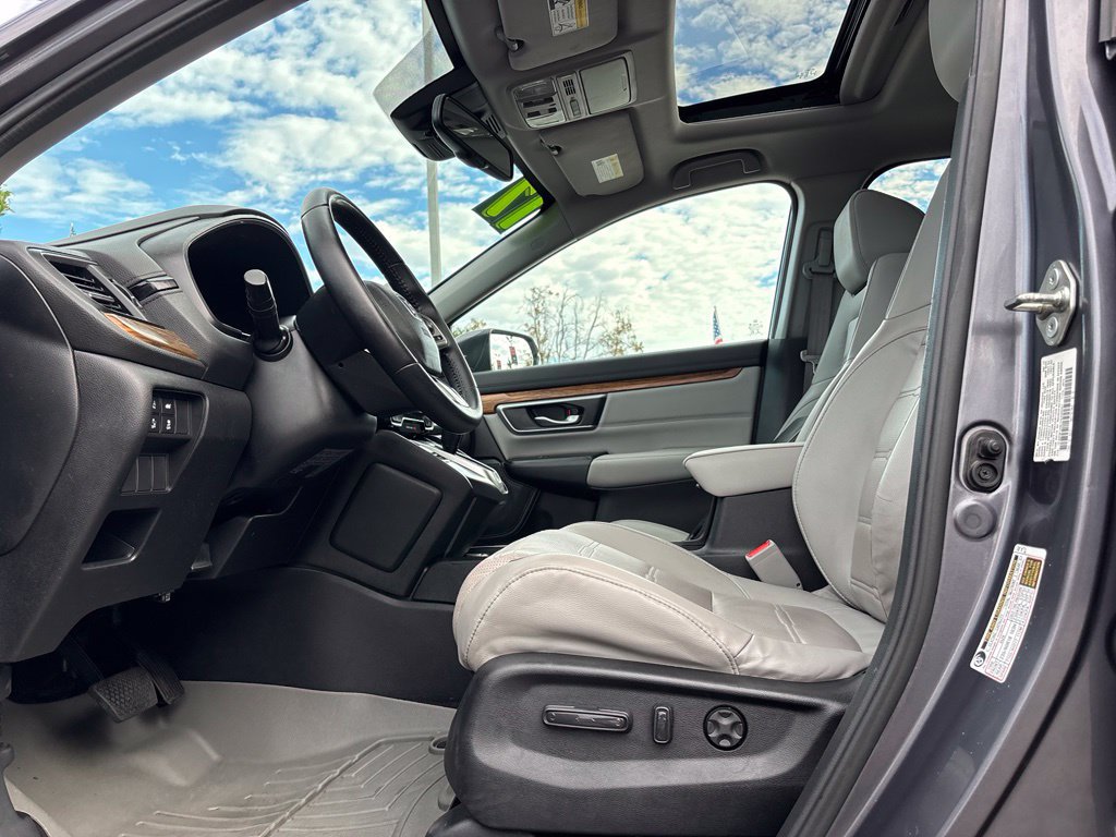 Used 2017 Honda CR-V EX-L image 11