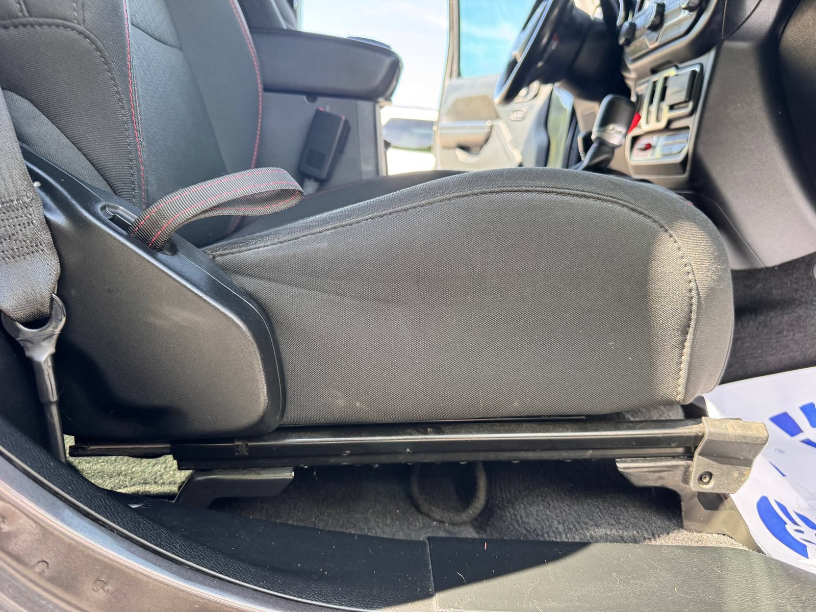 Used 2021 Jeep Wrangler Rubicon AWD/4WD image 26