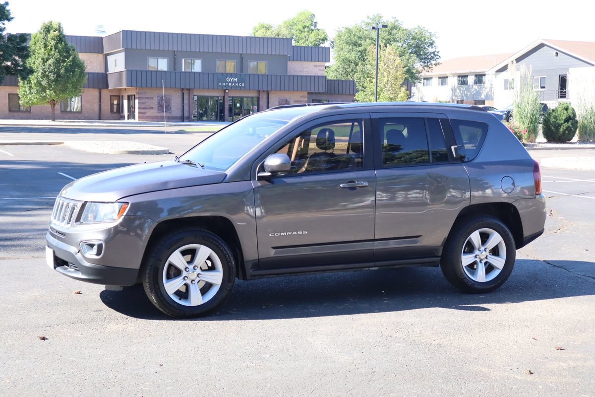 Used 2016 Jeep Compass High Altitude AWD/4WD image 10