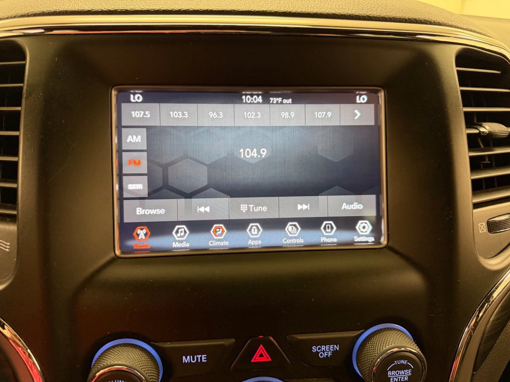 Used 2021 Jeep Grand Cherokee Laredo AWD/4WD image 26