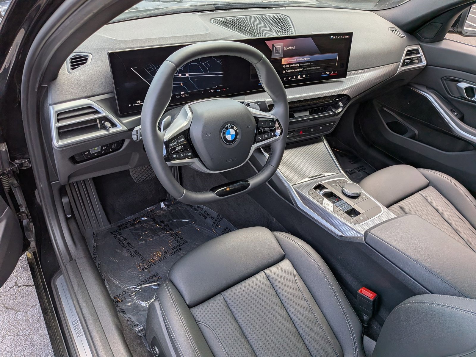 Used 2025 BMW 330i xDrive Sedan AWD/4WD image 4