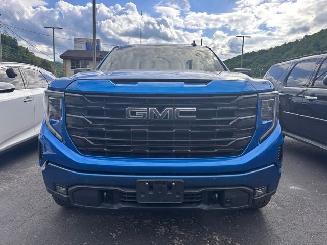 Used 2022 GMC Sierra 1500 Elevation AWD/4WD image 2