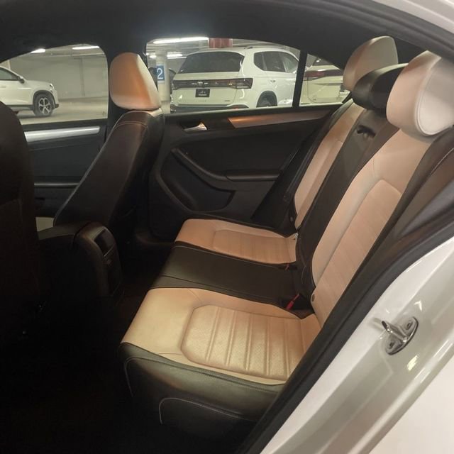 Used 2017 Volkswagen Jetta Sport image 13