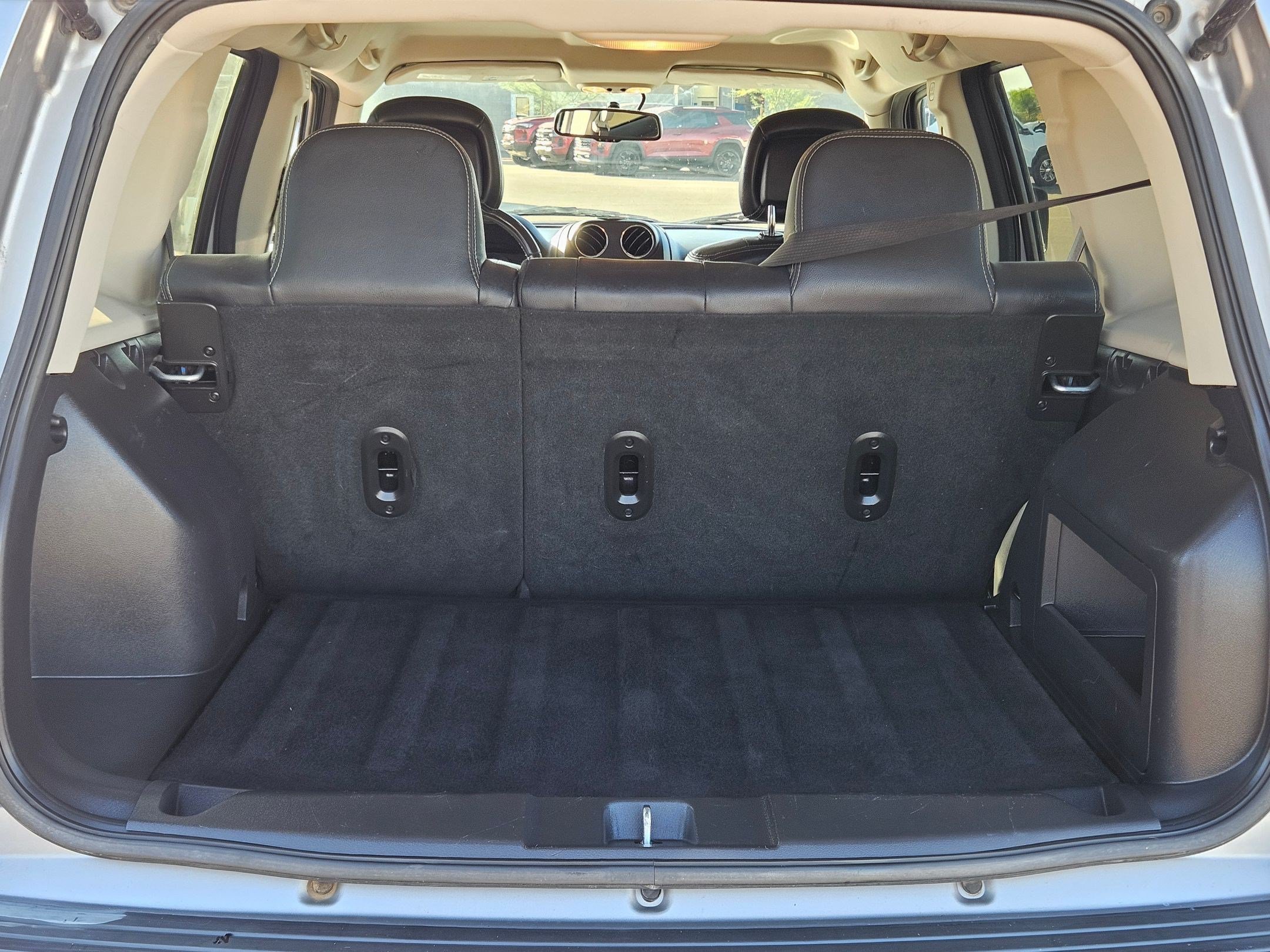 Used 2016 Jeep Patriot Sport AWD/4WD image 24