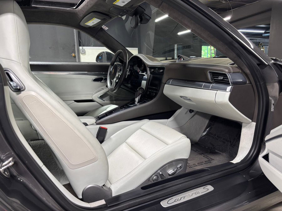 Used 2013 Porsche 911 Carrera S RWD image 5