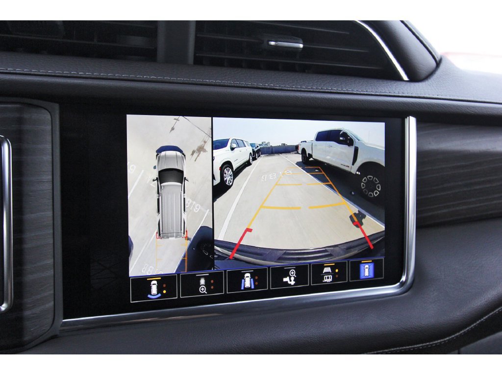 Used 2023 GMC Yukon Denali AWD/4WD image 22