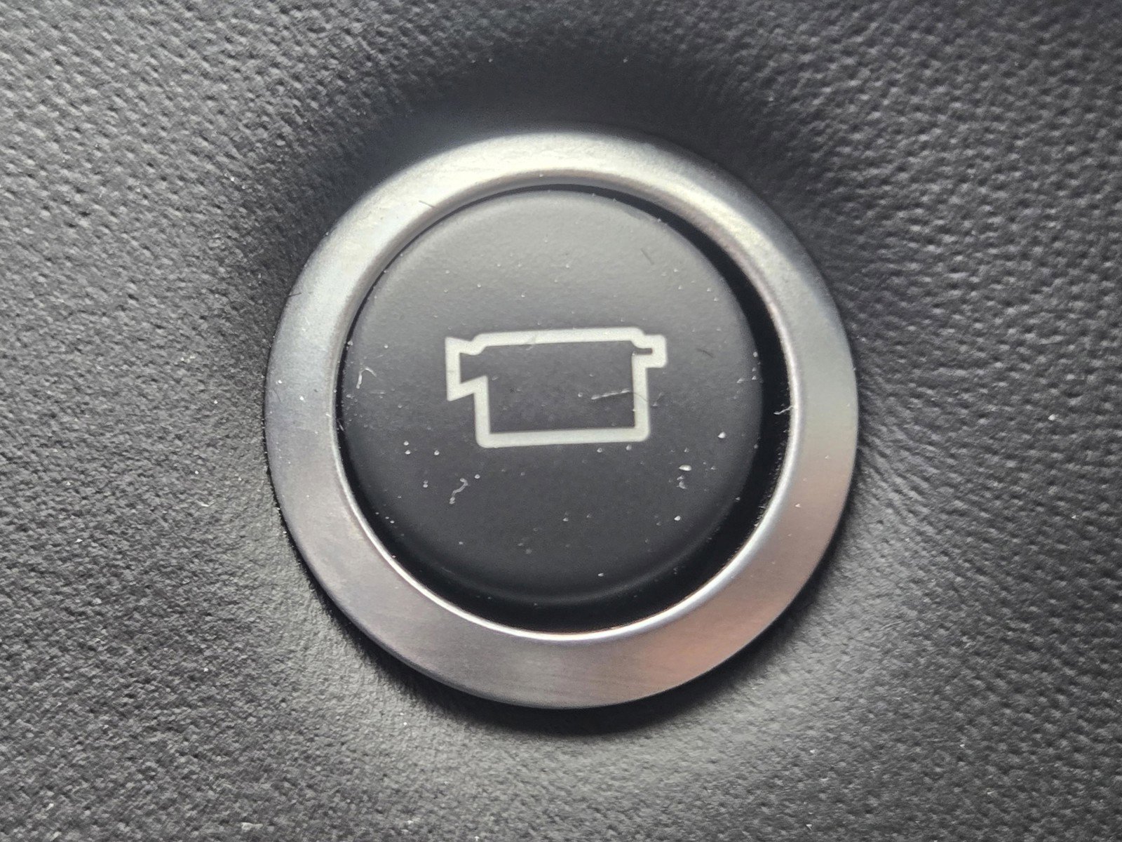 Used 2018 Ferrari 488 Spider image 18