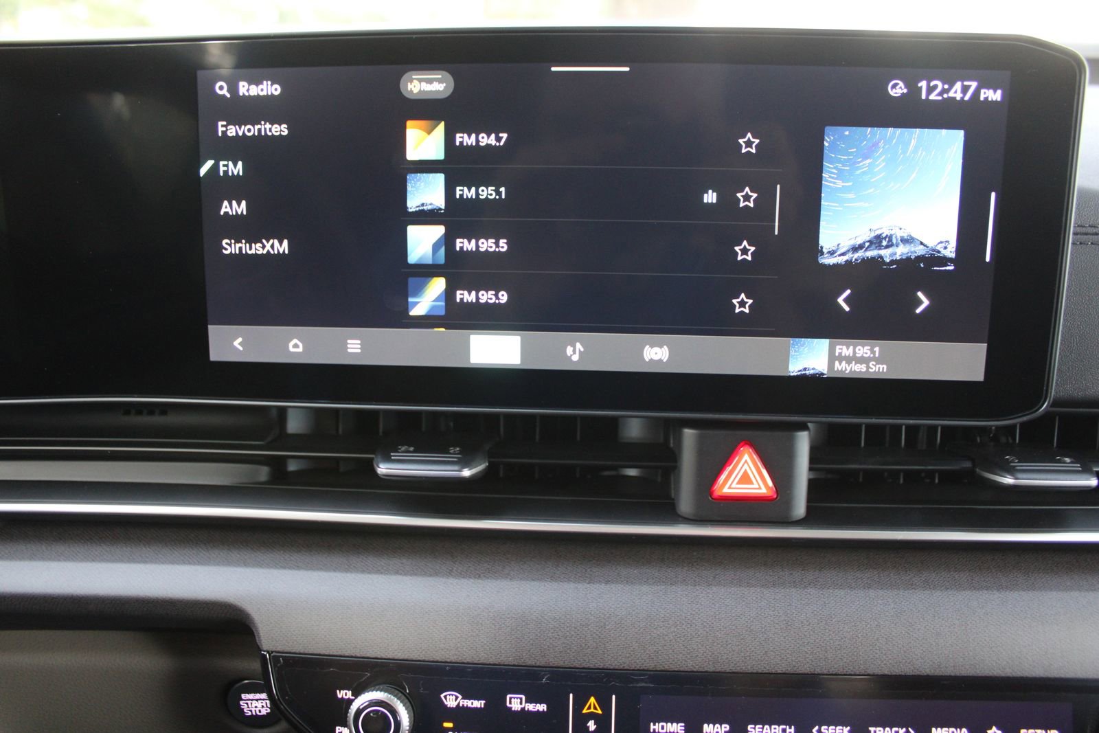 New 2026 Kia Carnival EX image 51