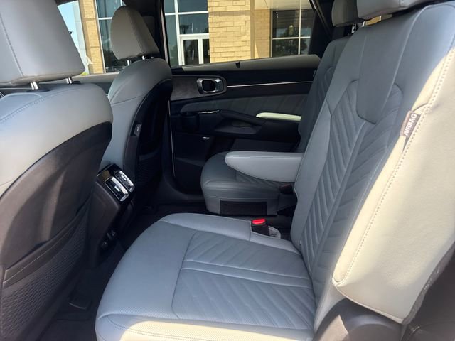 Used 2024 Kia Sorento SX Prestige w/ Sage Leather Package AWD/4WD image 20