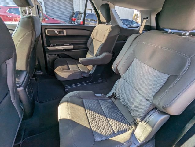 Used 2023 Ford Explorer XLT RWD image 19