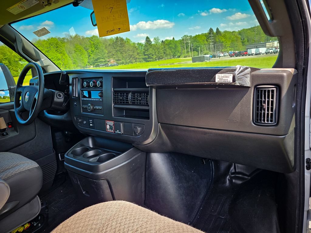 New 2026 GMC Savana 3500 w/ Power Convenience Package RWD image 27