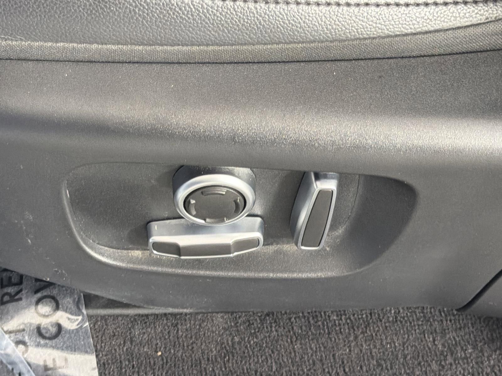 Certified 2022 Land Rover Range Rover Evoque S image 24