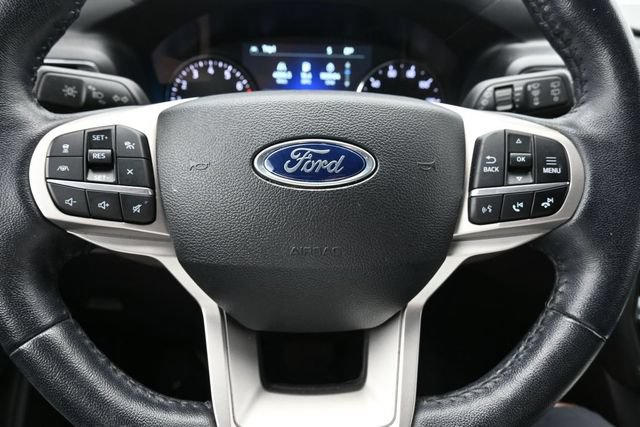 Used 2022 Ford Explorer Limited w/ Equipment Group 301A AWD/4WD image 36