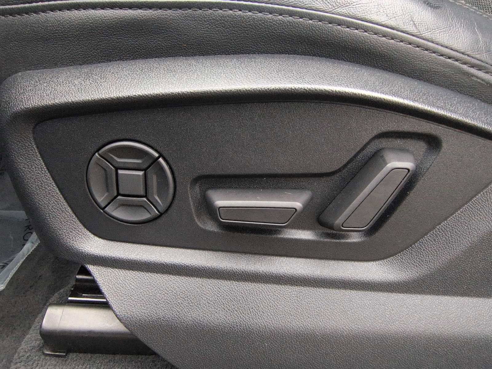 Used 2020 Audi Q7 3.0T Prestige w/ Prestige Package image 17