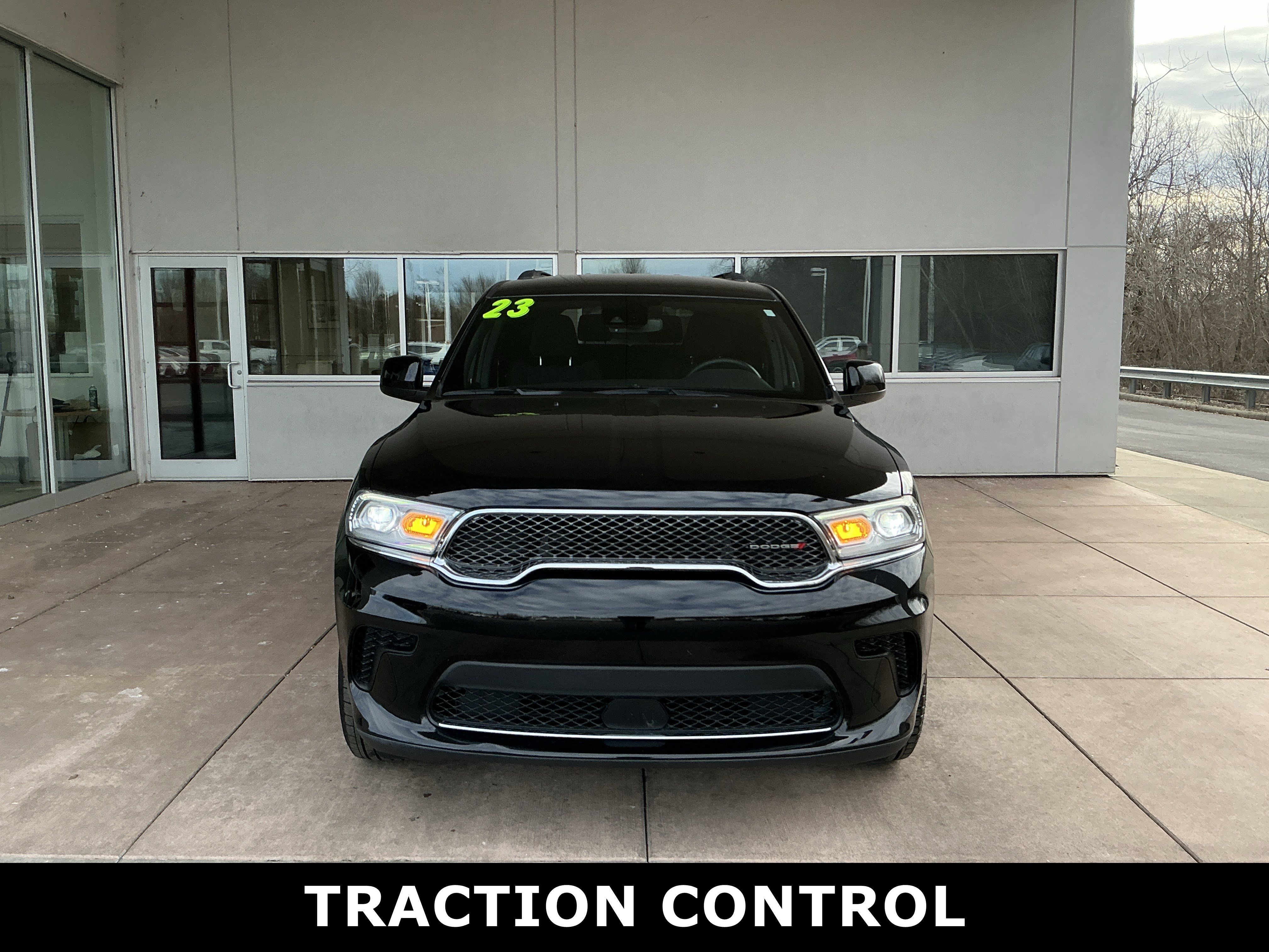 Used 2023 Dodge Durango SXT Launch Edition image 2