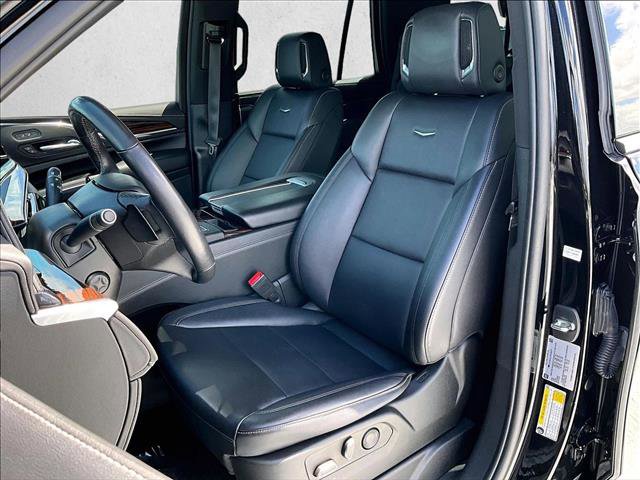 Certified 2023 Cadillac Escalade Luxury RWD image 27
