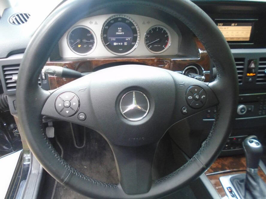 Used 2011 Mercedes-Benz GLK 350 4MATIC image 12