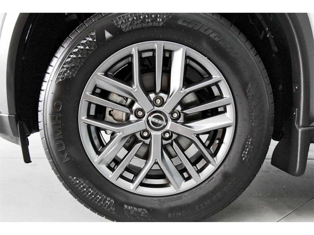 Certified 2024 Nissan Rogue S image 29