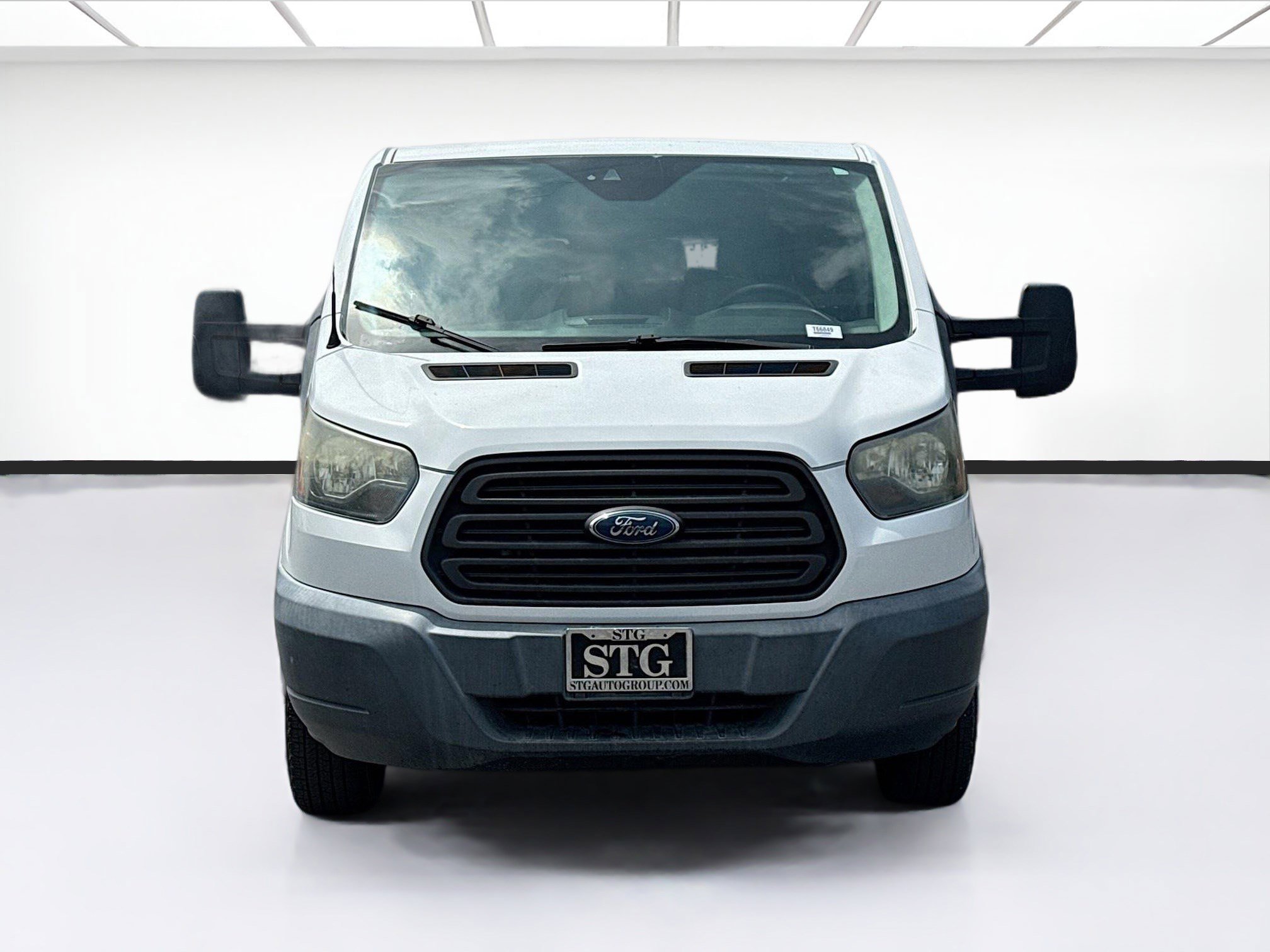 Used 2015 Ford Transit 350 XL image 2