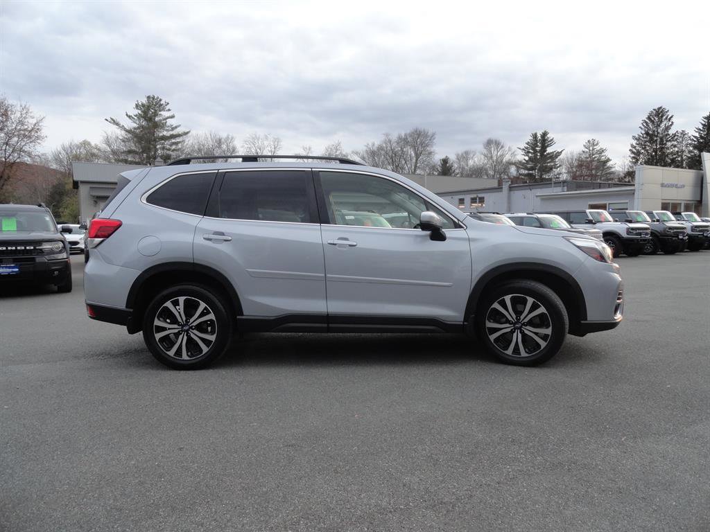 Used 2020 Subaru Forester Limited image 4