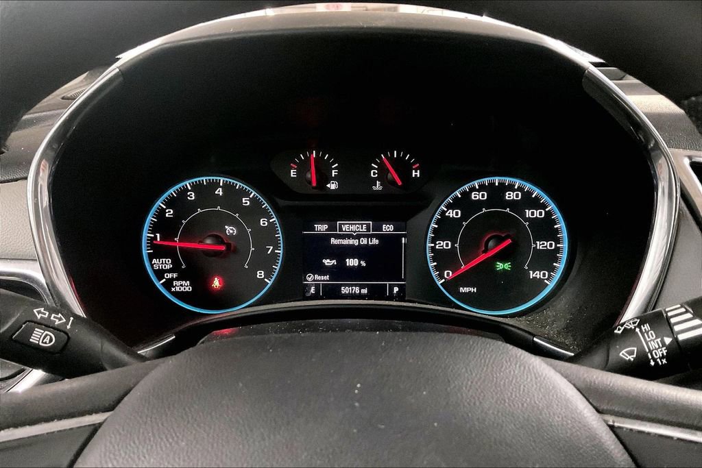 Used 2020 Chevrolet Equinox LS w/ LS Convenience Package image 16