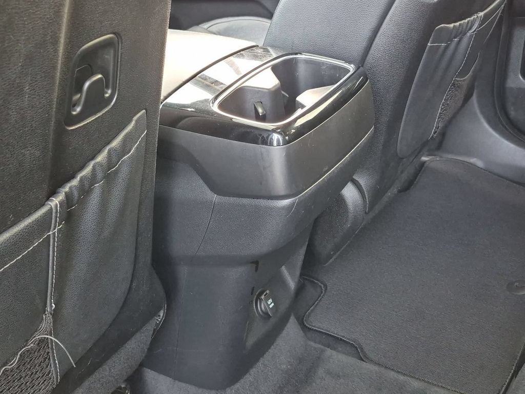 Used 2020 Kia Telluride SX w/ Towing Package FWD image 22