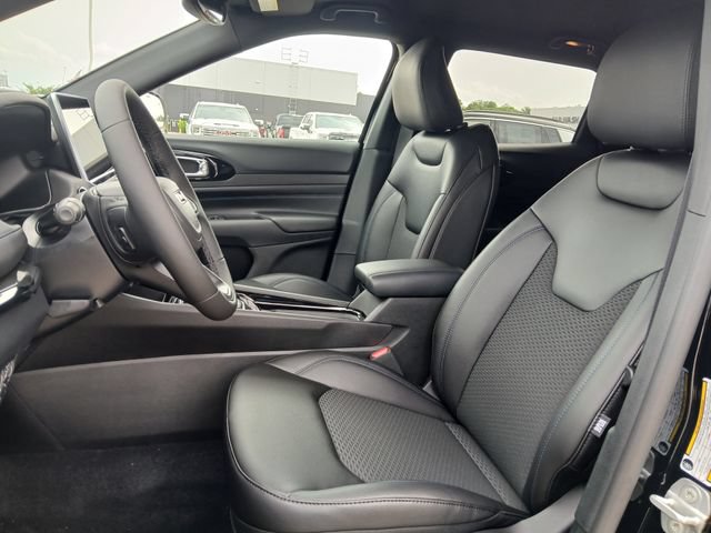 New 2026 Jeep Compass Latitude AWD/4WD image 10