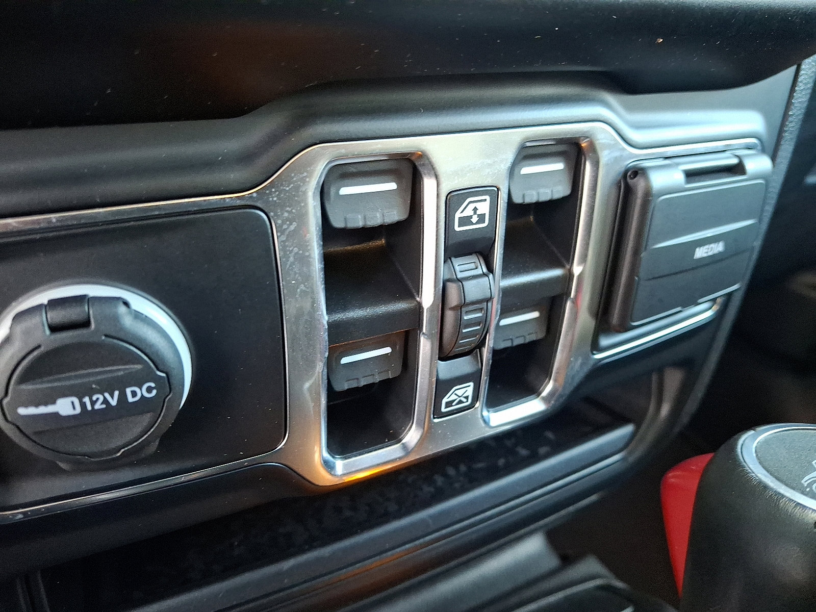 Used 2022 Jeep Gladiator Overland w/ Popular Equipment Package image 24