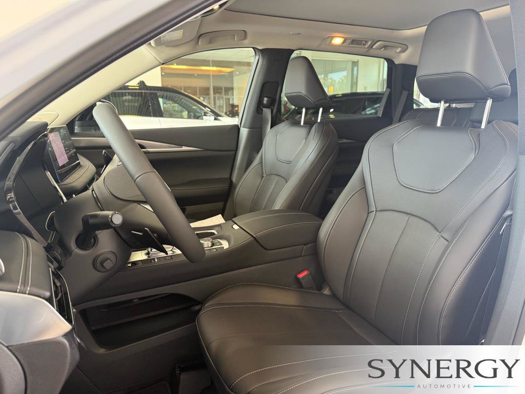 New 2027 INFINITI QX60 Luxe w/ Cargo Package FWD image 25
