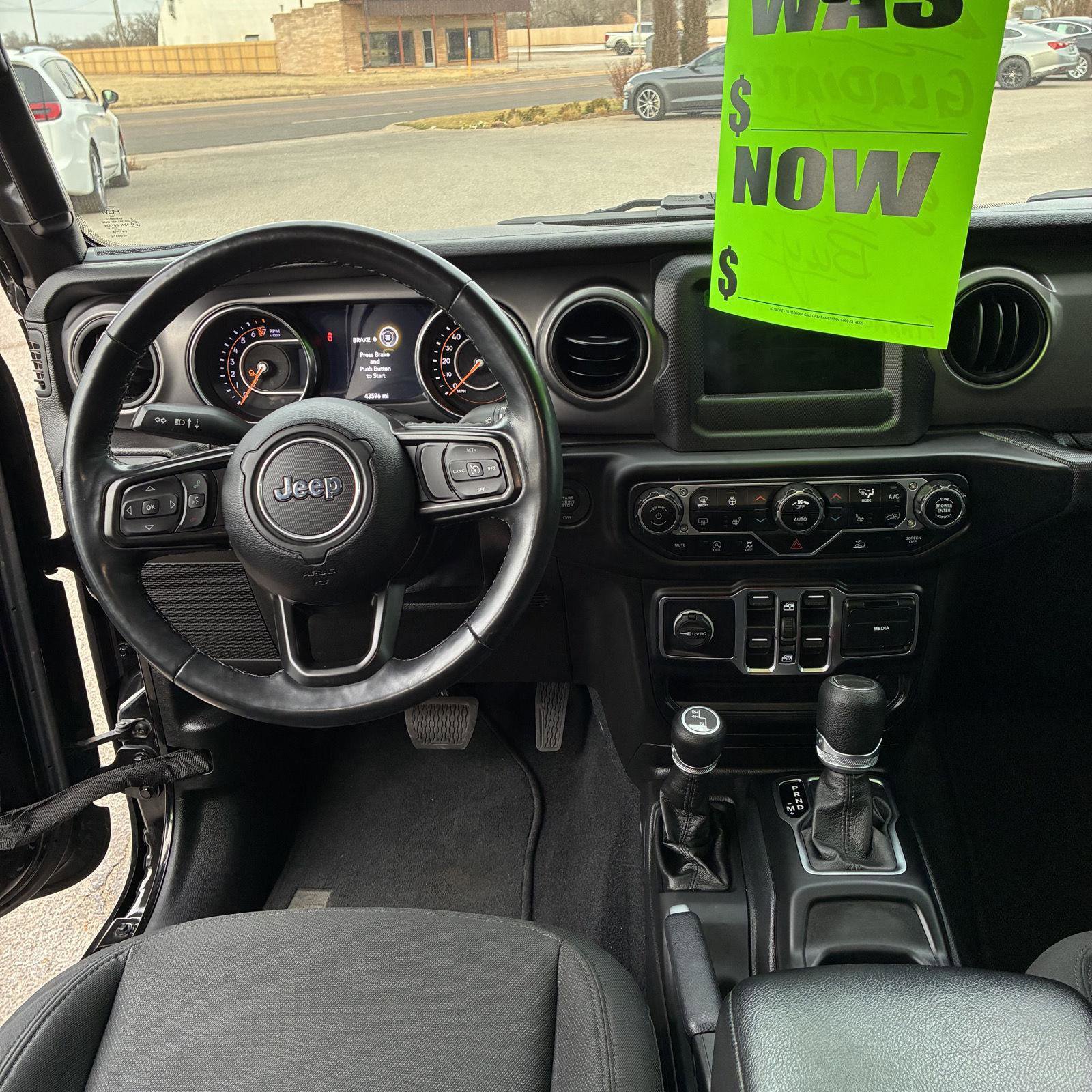 Used 2021 Jeep Gladiator Sport image 14