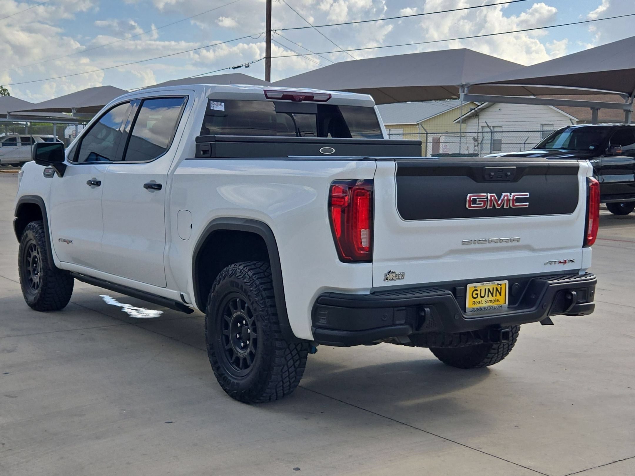 Certified 2025 GMC Sierra 1500 AT4X w/ AT4X AEV Edition AWD/4WD image 5