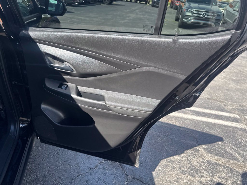 Used 2026 Buick Envista Avenir FWD image 38